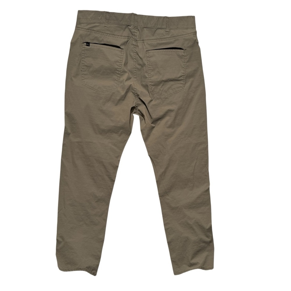Denali Performance Chino Pant - Picture 3 of 6